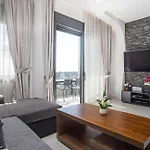 Sebastian Apartment