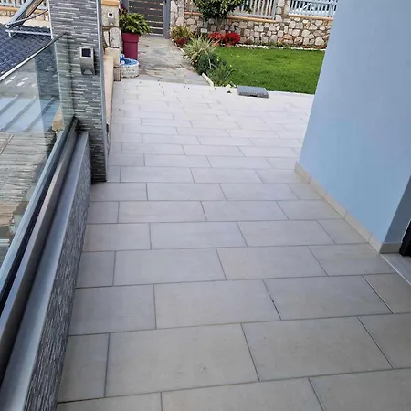 Sebastian Luxury Apartamento Afantou