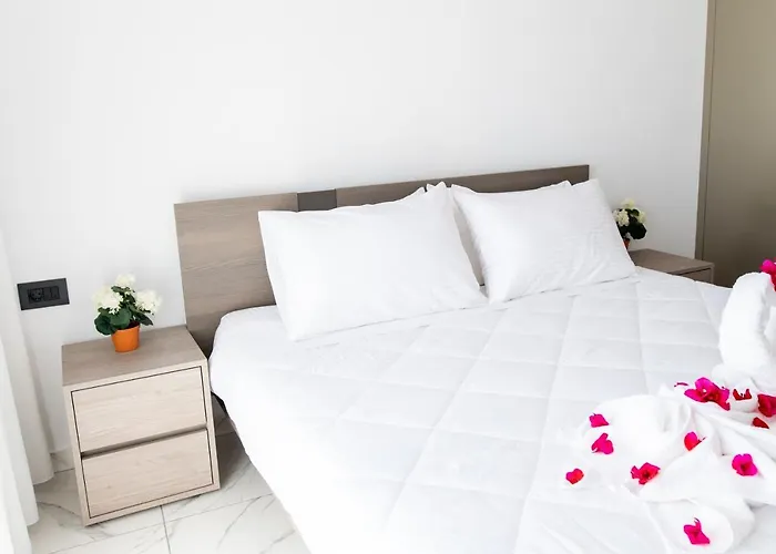 Sebastian * أفانتو